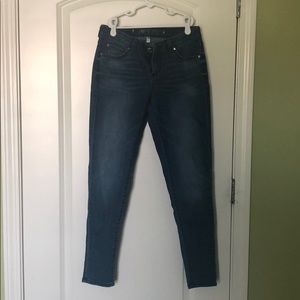 Jennifer Lopez Women’s Petite Skinny jeans